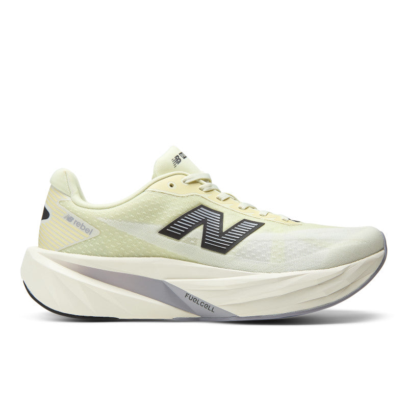 New Balance FuelCell Rebel V5 25.5 超美品 FuelCell Rebel v5 – New Balance Panama