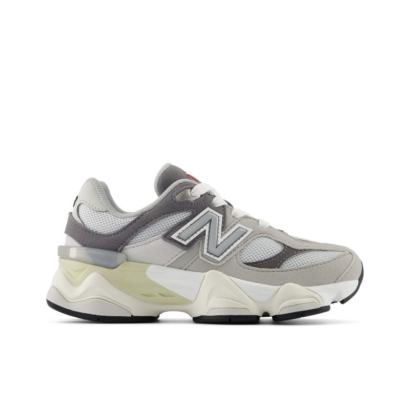 9060 Lace – New Balance Panama