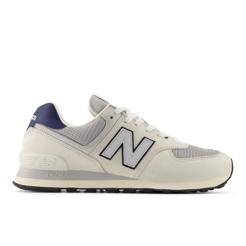 574 – New Balance Panama