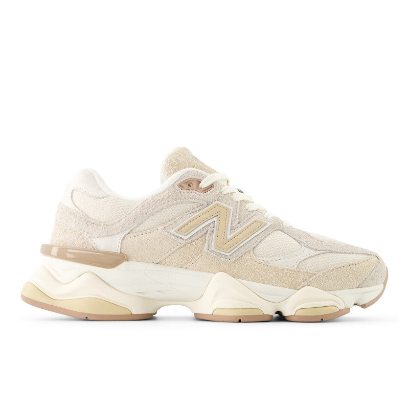 9060 – New Balance Panama