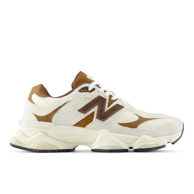 9060 – New Balance Panama