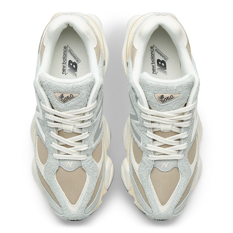 9060 – New Balance Panama