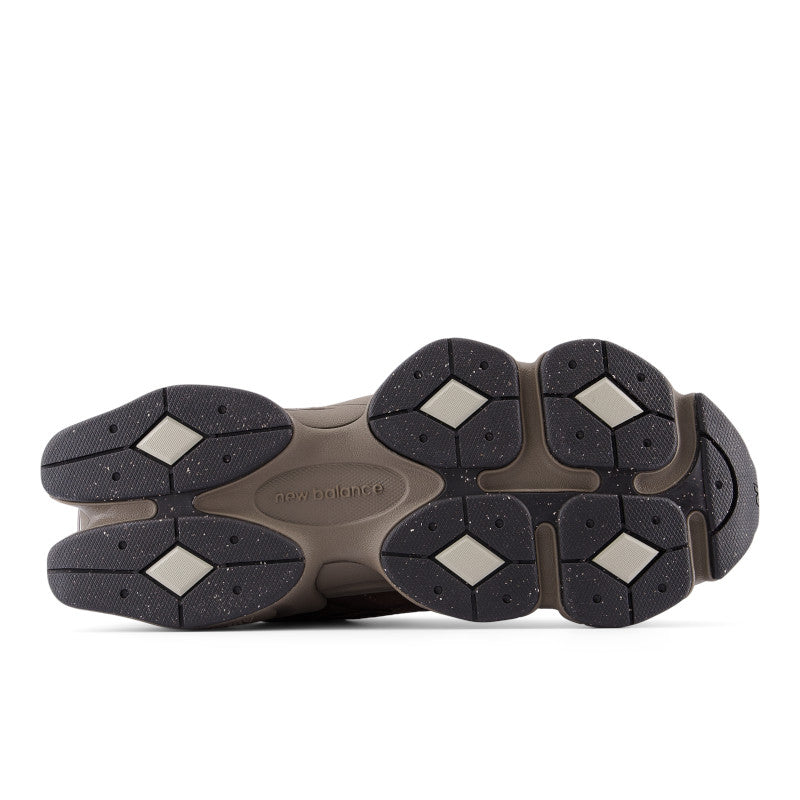 9060 – New Balance Panama
