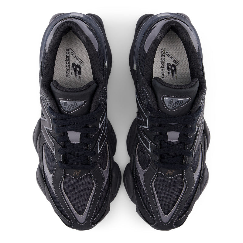 9060 – New Balance Panama