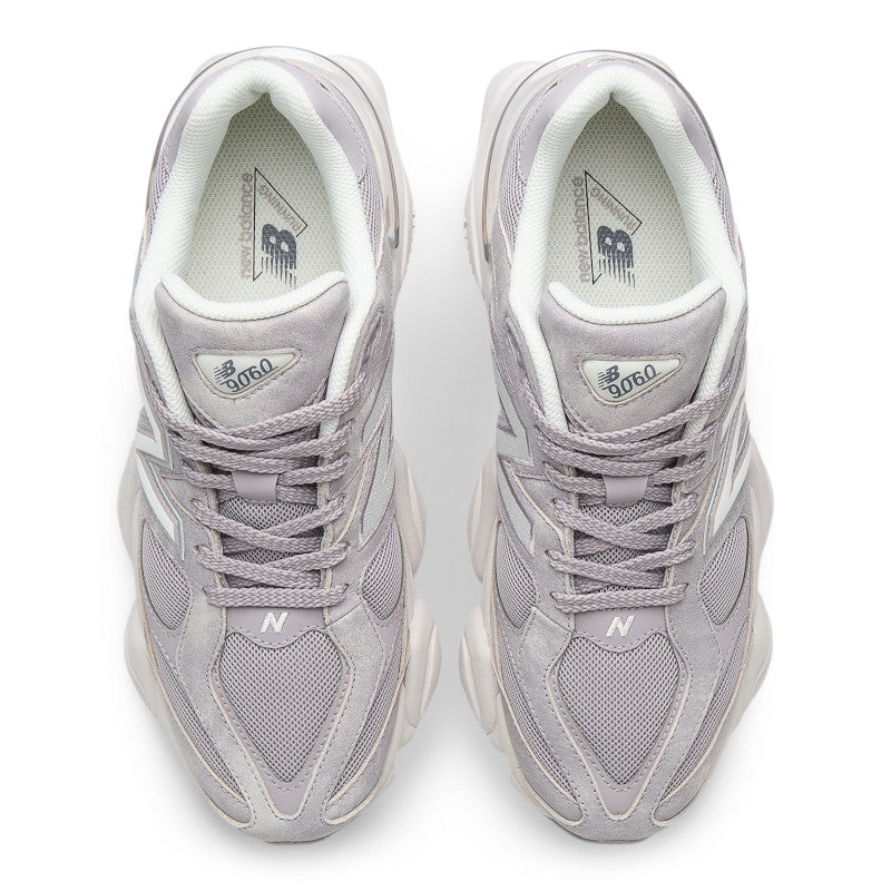 9060 – New Balance Panama