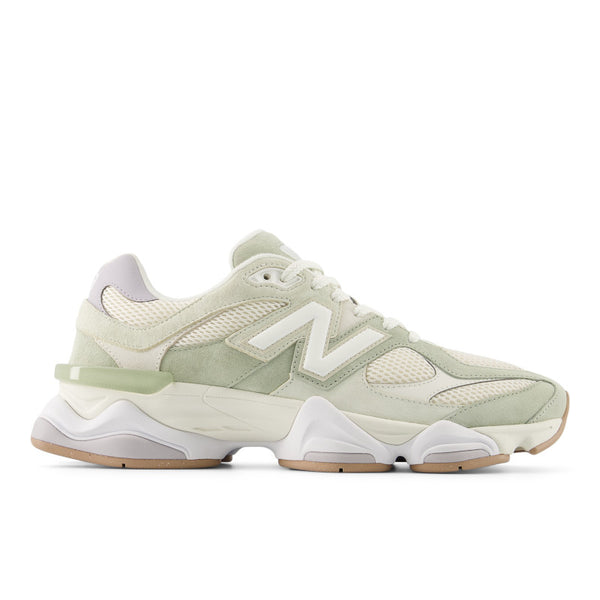 9060 – New Balance Panama