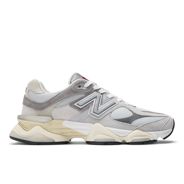 9060 – New Balance Panama